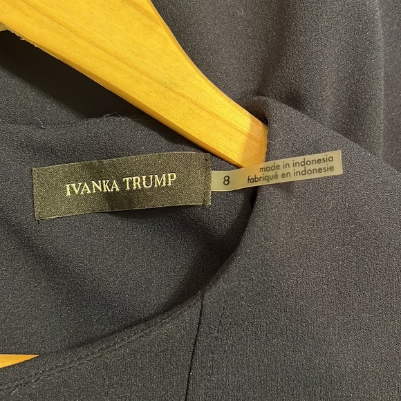 178 Ivanka Trump dark blue dress - Picture 5 of 12